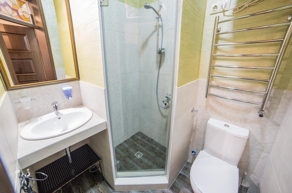 Apartment On Valova 16-2- 2 Minutes To Market Square 利沃夫 外观 照片