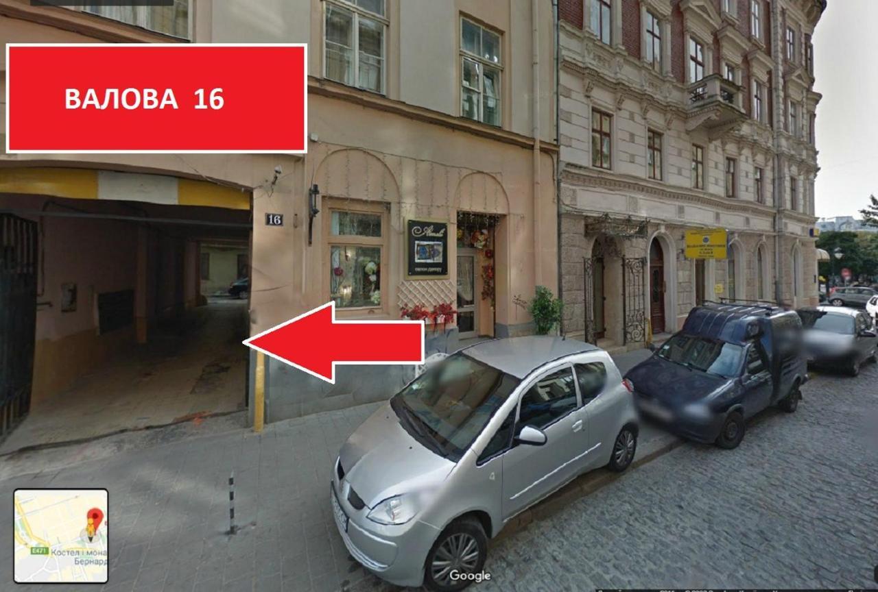 Apartment On Valova 16-2- 2 Minutes To Market Square 利沃夫 外观 照片